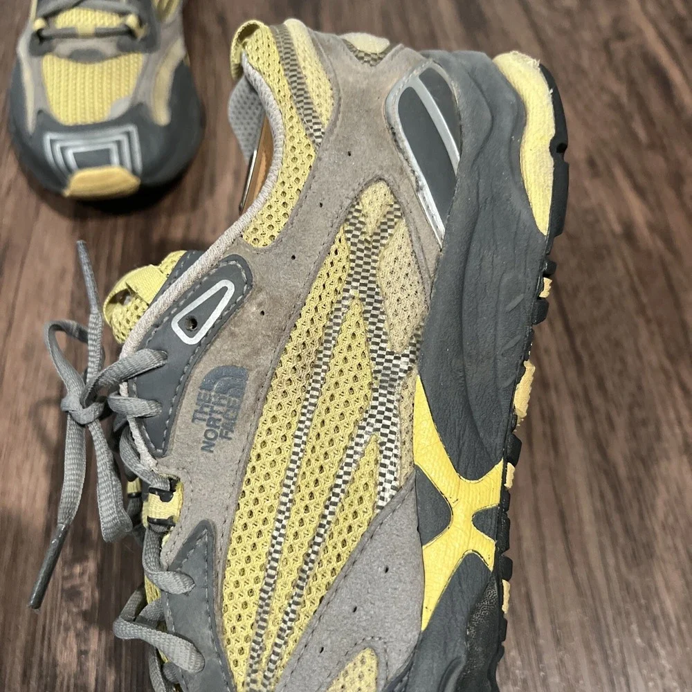 The North Face Womens  Never Stop Exploring Yellow Beige Grey  Hiking Shoes 10